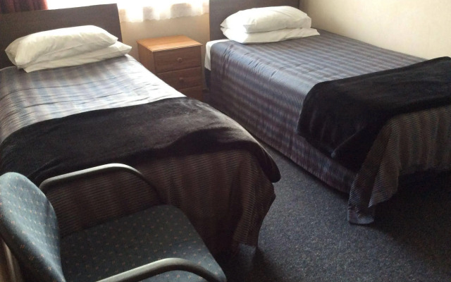 Charlton Motel