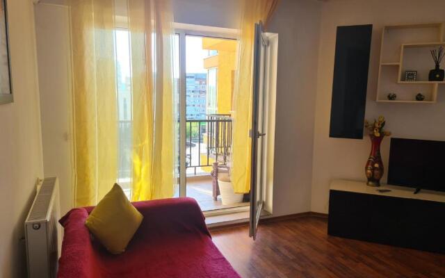 Luxury Mall Apartment 9