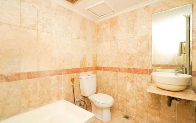 Istana Permata Dinoyo by OYO Rooms