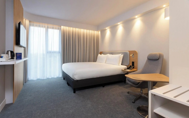 Holiday Inn Express Brussels Airport by IHG