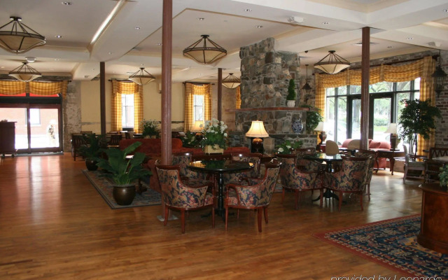 Staybridge Suites Savannah Historic District by IHG