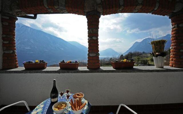 Villa Magnolia Apartments