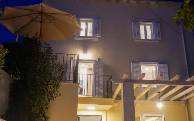 Stunning holiday house in the Old town by Irundo