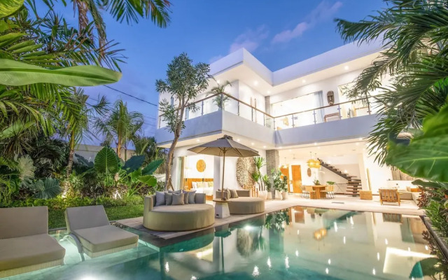 sol N1 Incredible 4 Bds Villa Near Finns Club