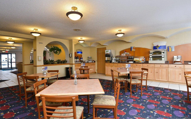 Best Western Plus North Joliet