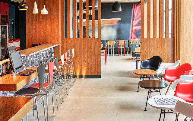 Ibis Guaratinguetá Aparecida