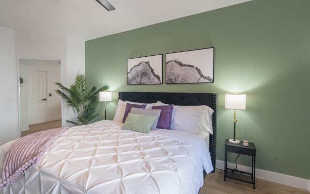 Golf View Oasis: Serenity + Tranquility + Walkability 244