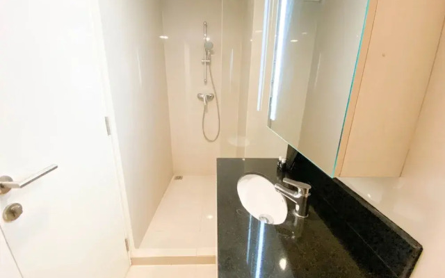 Modern Look Studio Apartment At Marquis De Lafayette