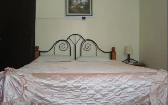 Angaza Guest House