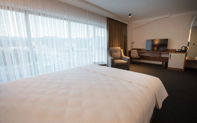 Valent Otel Business