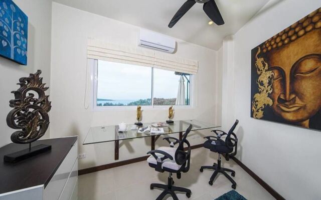Villa Hin Fa 8 Bed Seaviews in Extensive Modern Grandeur
