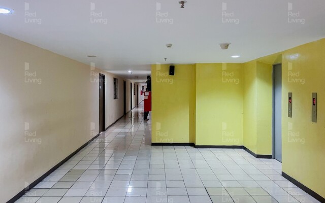 RedLiving Apartemen The Suites Metro - Prisma