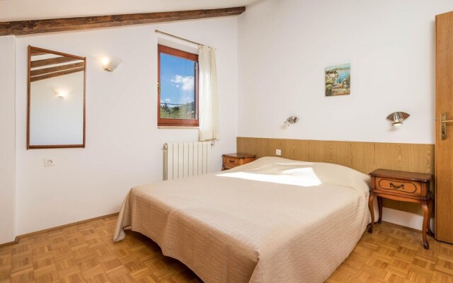 Amazing Home in Lovran With Wifi and 2 Bedrooms