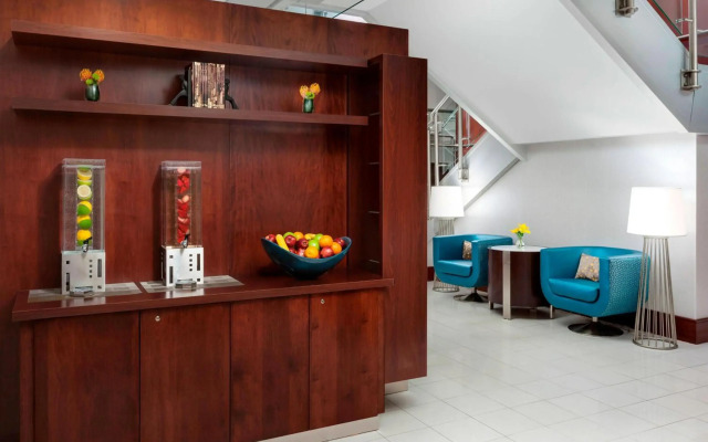 Courtyard by Marriott Boston-Cambridge