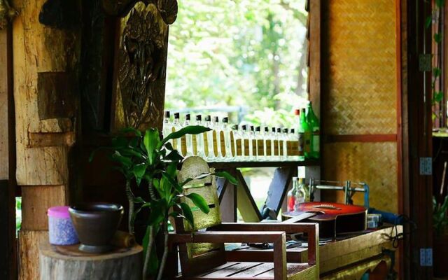 The Local Story Home Stay 1