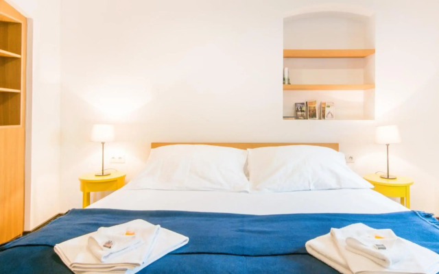 Modern Apartment in a Picturesque 15th-Century Building