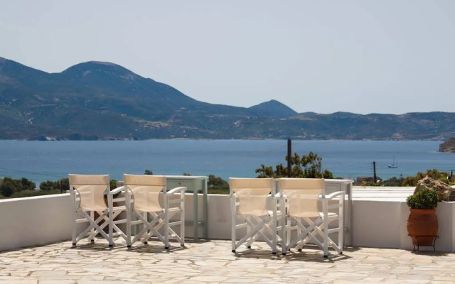 Parasporos Village