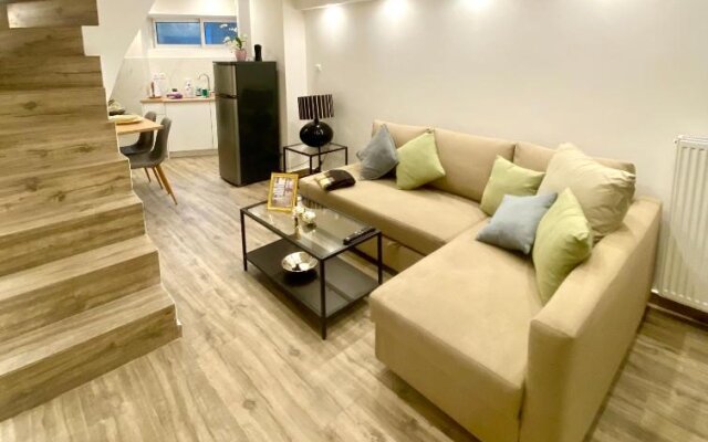 Seaside comfy apartment/ Palaio Faliro