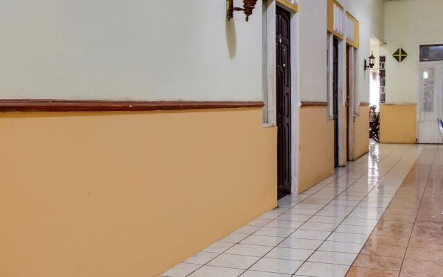 Hotel O Wisma Flamboyan NearTaman Makam Pahlawan