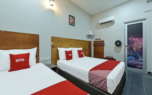 Super OYO Capital O 90687 Rs Hotel
