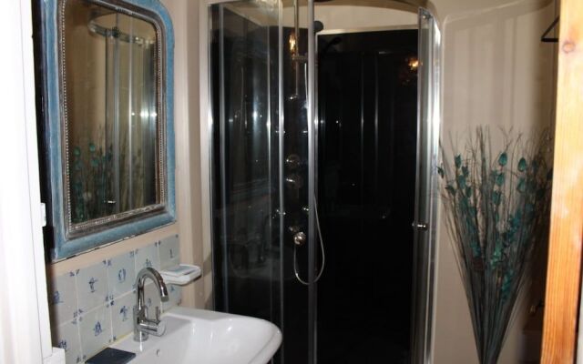 Le Fer En Ceze - Chambres D'Hotes