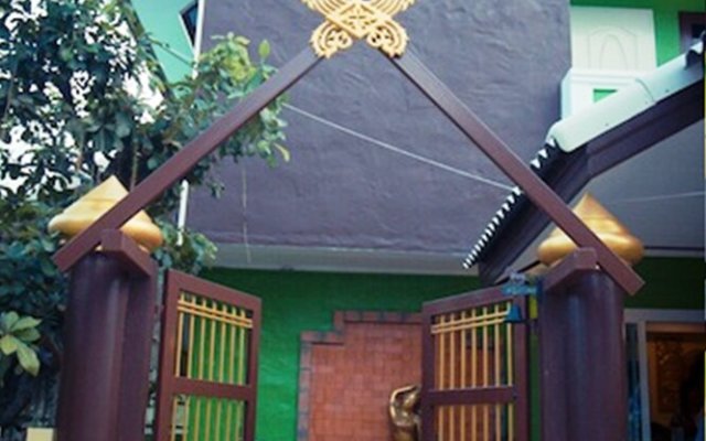 Baan Baramee House