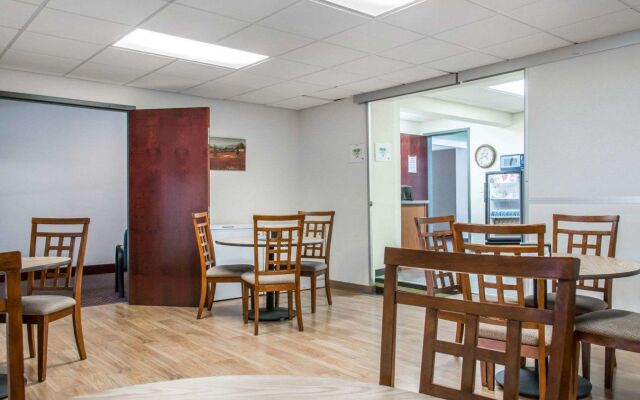 Regency Inn & Suites