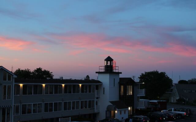 Harborline Hotel