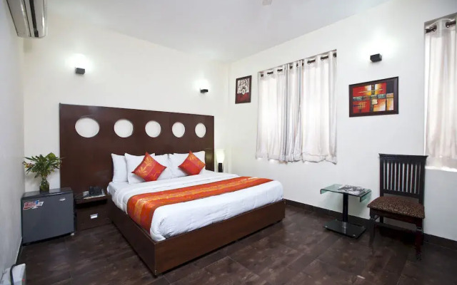 OYO Premium Medanta 2