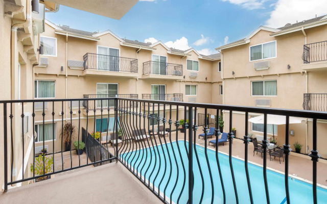 Comfort Inn Cockatoo near LAX Airport