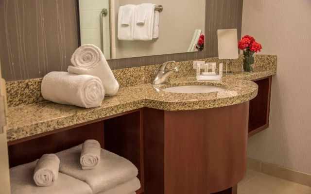 Courtyard Bethesda Chevy Chase