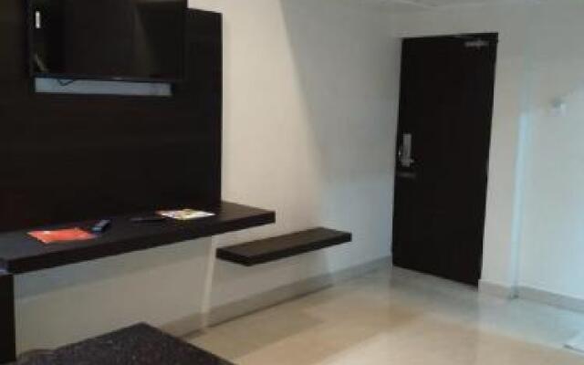 saravanaa residency