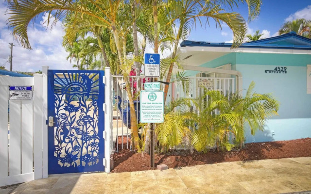La Mer Motel