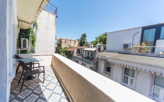 Taya Hatun Hotel