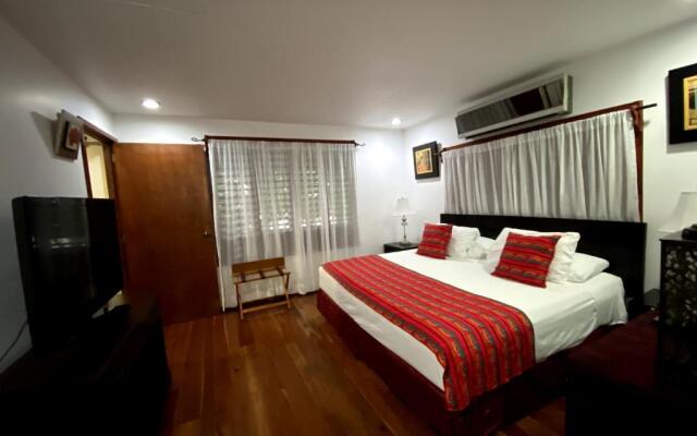 Coras Place Bacalar Lagoon Front