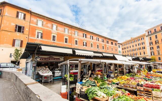 RSH San Cosimato Luxury Bright Apartment