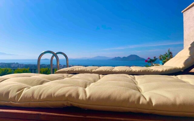 Bodrum - 5 Bedrooms Villa With Heated Pool