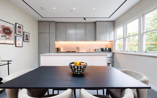 The Camden Arms - Bright and Charming 2bdr Flat