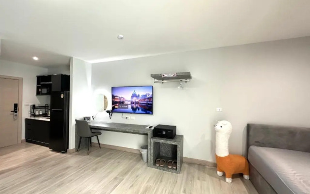 Kata Place Hotel