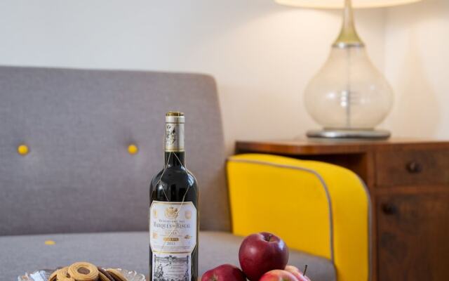 Neve Tzedek Apartments