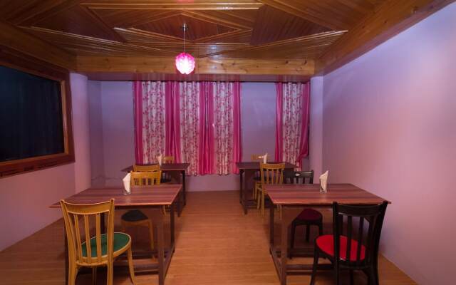 OYO 10831 Balaji Guest House