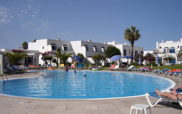 Casa Alto do Moinho by Portucasa