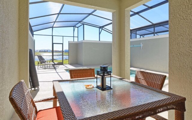 Storey Lake 4 Bedroom Townhome w Splashpool - 1610ST