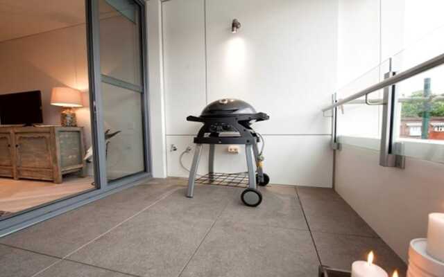 Luxury Studio With Parking in Woolloomooloo - WMLOO