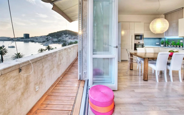 Riva Luxury Suites