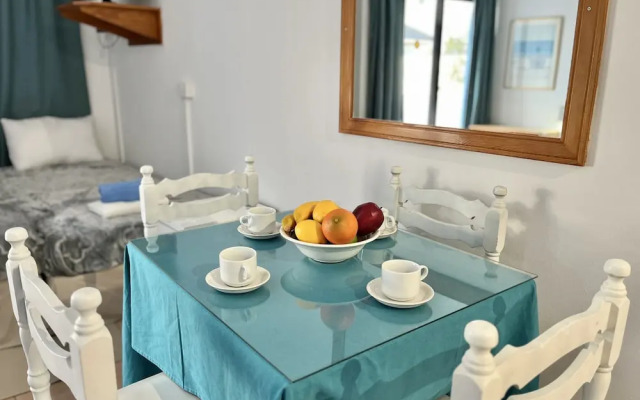79 AN - Stay Nissi Chrysland Studio 110