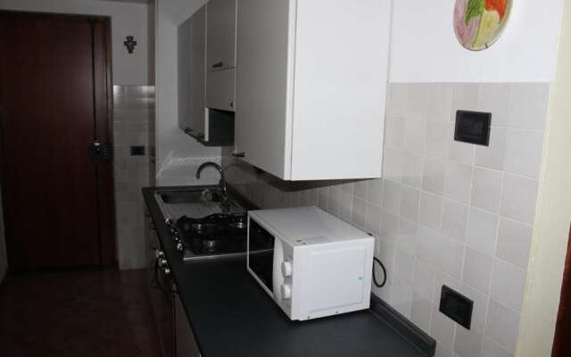 Loft Angela, Delizioso Bilocale con Soppalco, Centralissimo a Pietrasanta