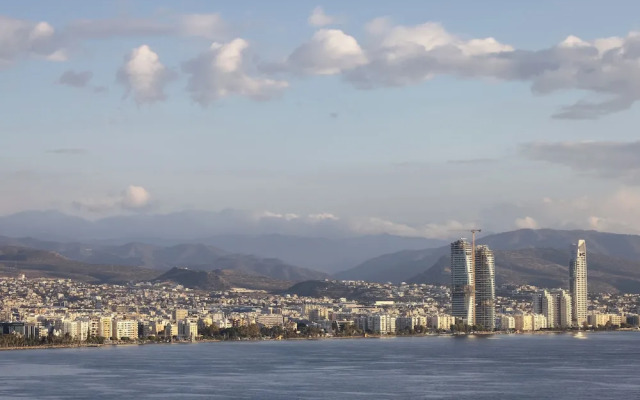 Sanders Triple Limassol