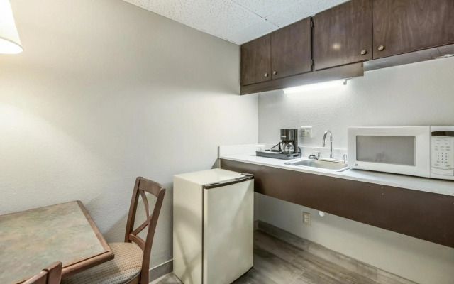 Clarion Hotel Jackson Northwest