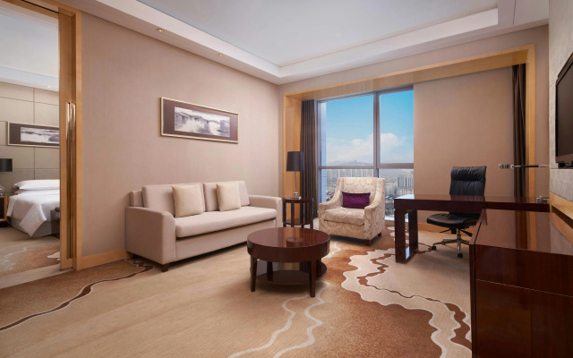 Sheraton Zhenjiang Hotel – Guest Rooms – Zhenjiang